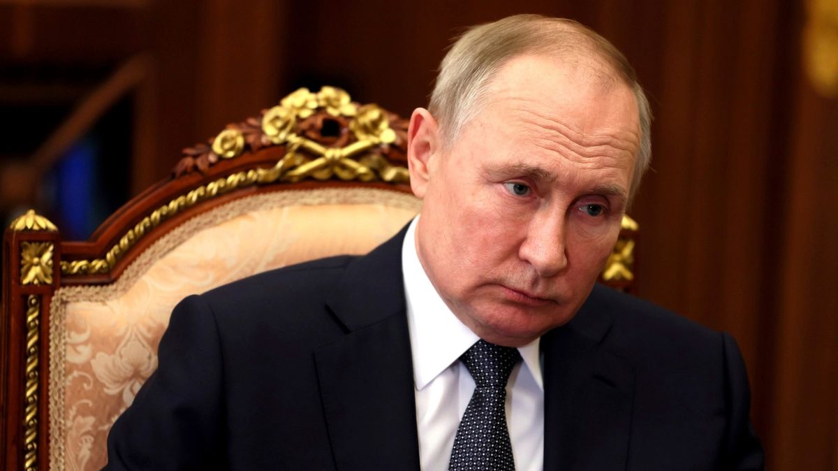Putin zrušil další velký projev. Zřejmě proto, že by neobstál, píší analytici